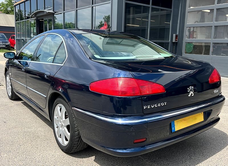 Peugeot 607 2011 - Bleu cuir - CT et carte grise
